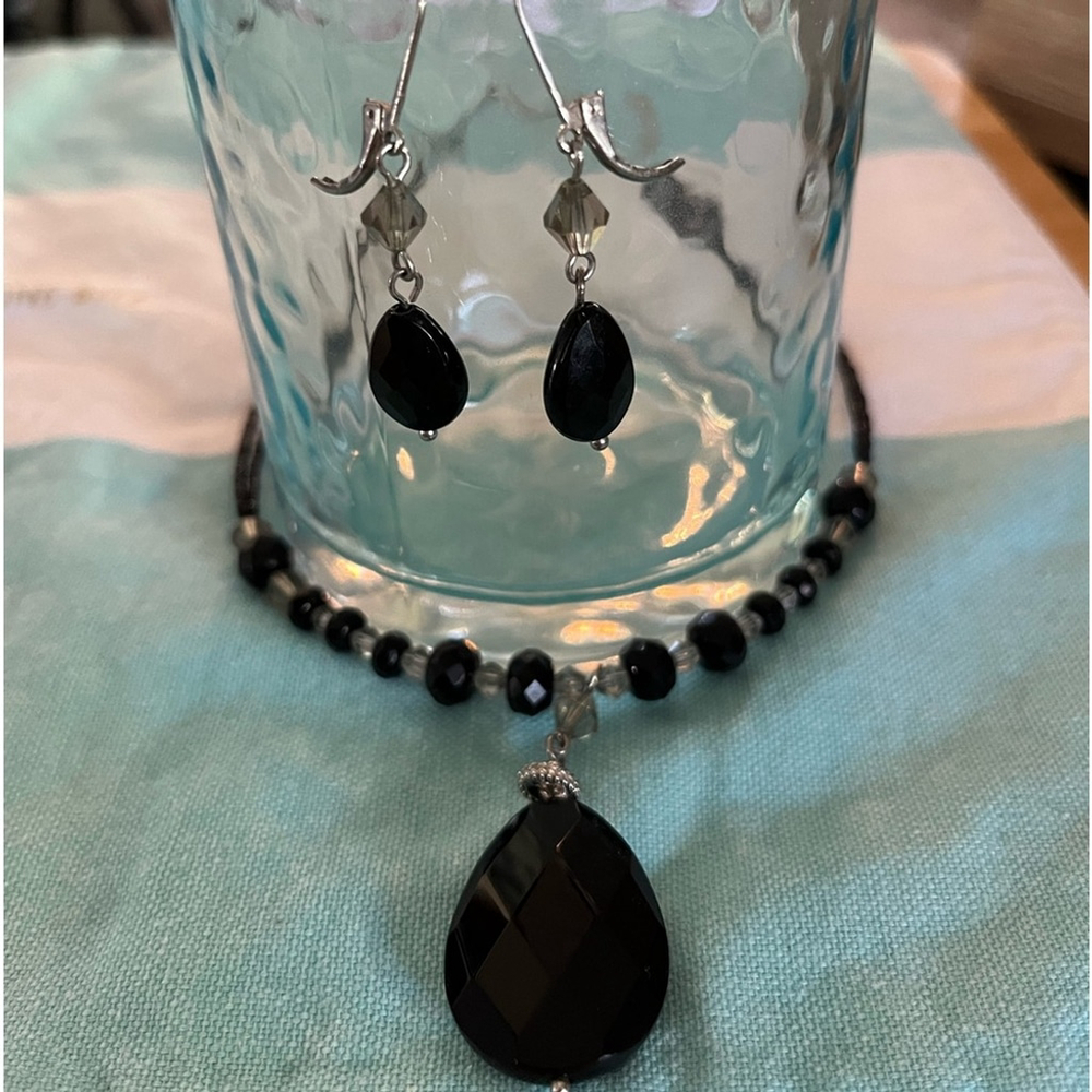 Lia Sophia Black Faceted Teardrop Necklace & Earrings